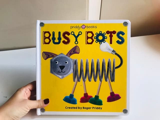 Busy Bots – Priddy Book