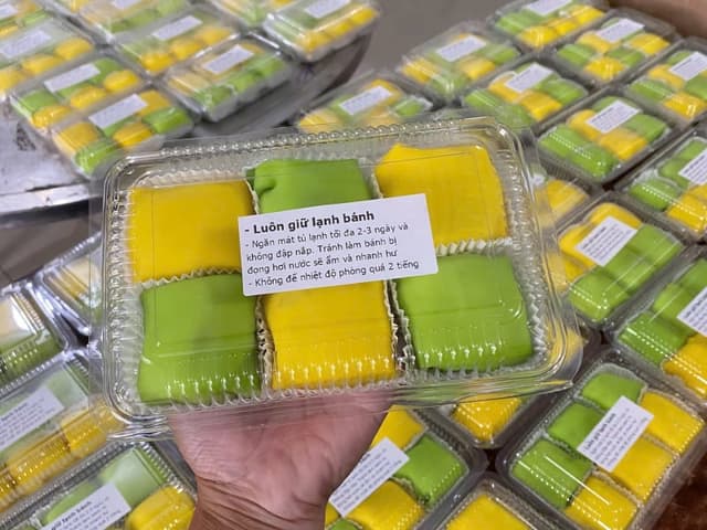 Bánh crepe sầu riêng, hộp 6 bánh
