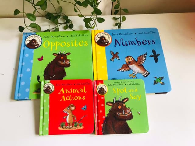 Set sách cho bé nhỏ 0-5T của Julia Donaldson.