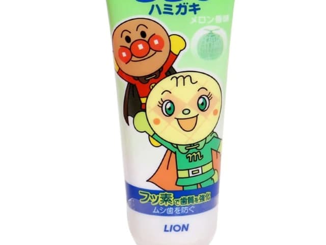 Kem đánh răng Lion cho trẻ nhỏ vị dưa gang