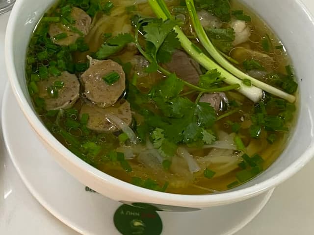 Phở bò tô em bé, không hành nhắn shop