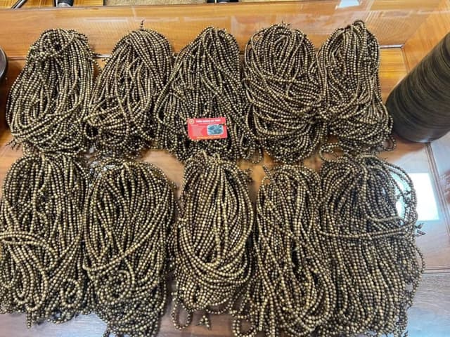 vòng trầm hương 108 hạt